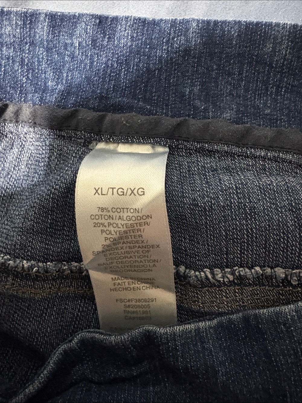 Avon Dark Blue Cropped Women’s Jeans elastic waist and stretch jeans XL 14/16 - Picture 2 of 5